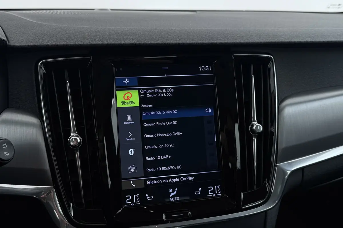 2.0 T5 Pro | Uitklap Trekhaak | Dealer Ond. | Stoelverwarming V+A | CarPlay | Adap. Cruise | Camera |