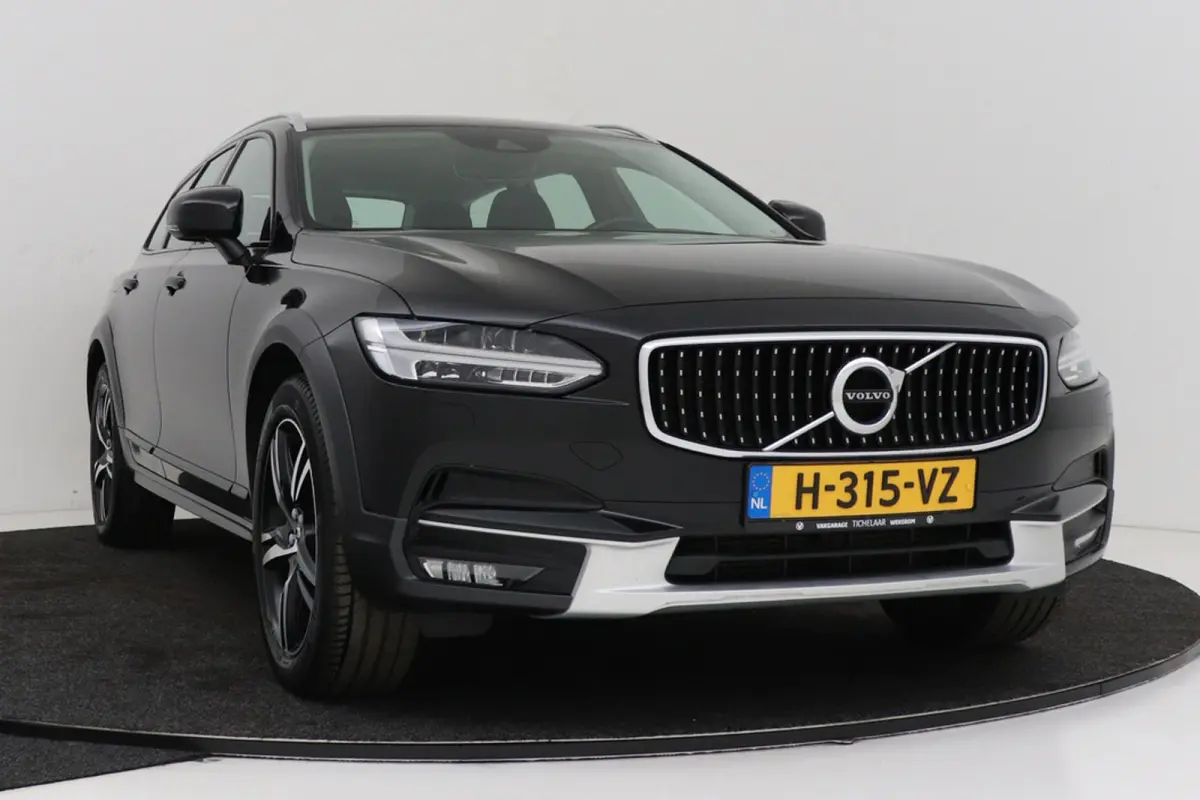 2.0 T5 Pro | Uitklap Trekhaak | Dealer Ond. | Stoelverwarming V+A | CarPlay | Adap. Cruise | Camera |