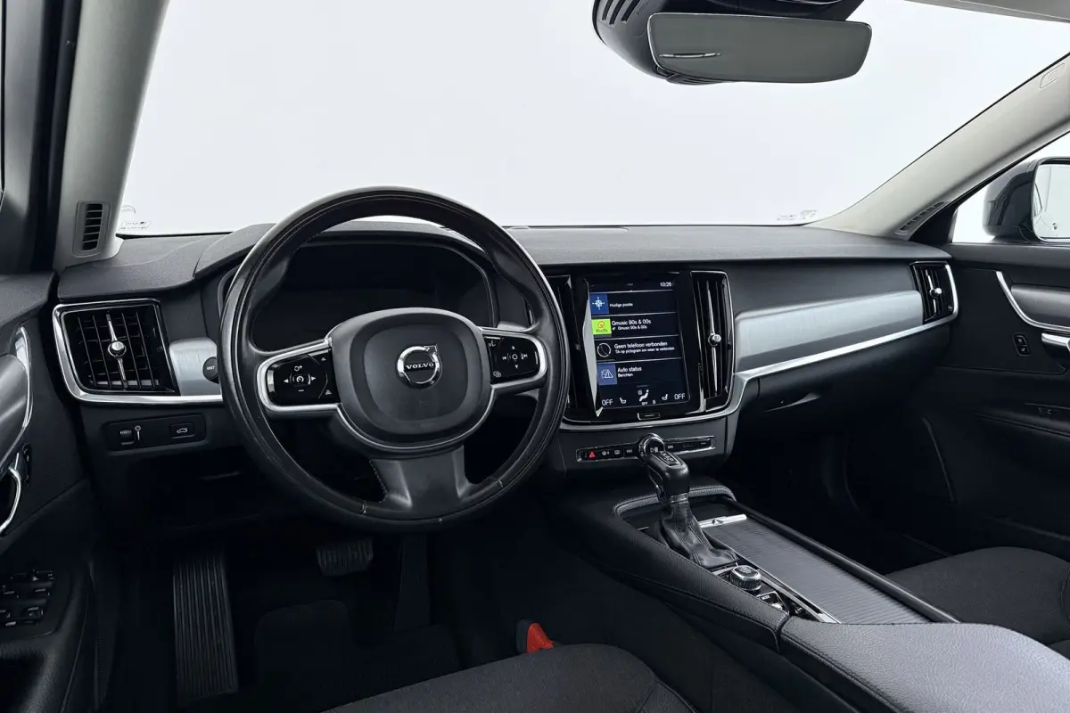 2.0 T5 Pro | Uitklap Trekhaak | Dealer Ond. | Stoelverwarming V+A | CarPlay | Adap. Cruise | Camera |