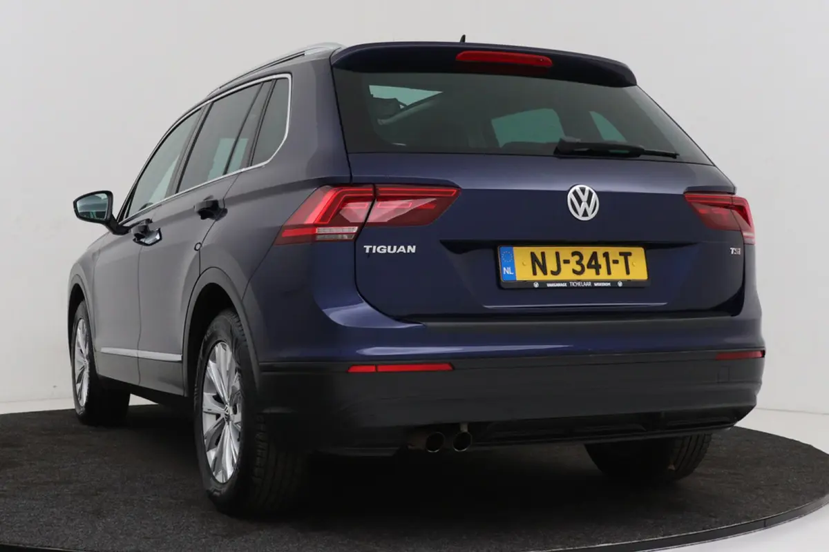 1.4 TSI Connected Series | Uitklap Trekhaak | Panoramadak | Dealer Ond. | CarPlay | Stoelverwarming |