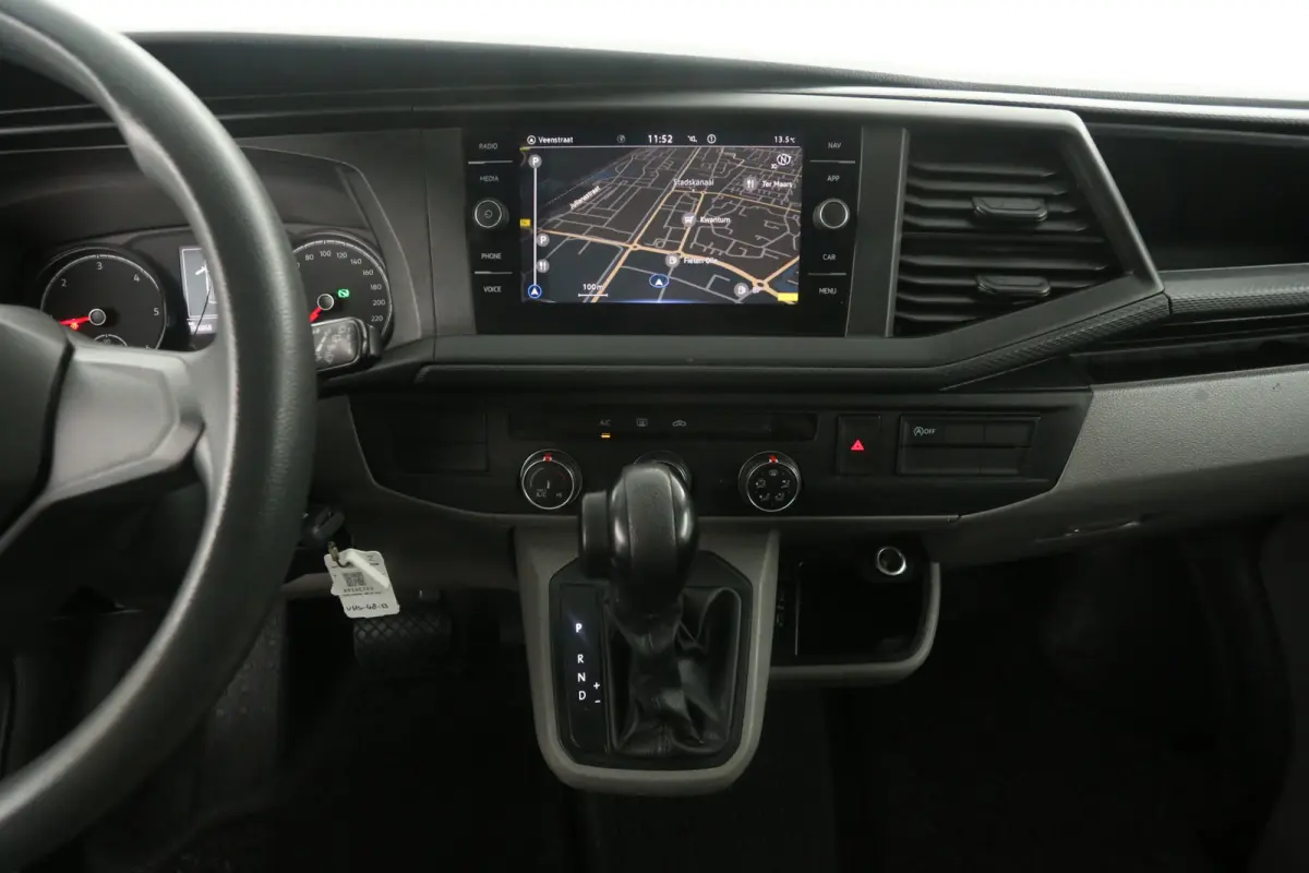 2.0 TDI L2H1 150PK | Dubbele Cabine | Automaat | Airco | Carplay | Trekhaak | Navi