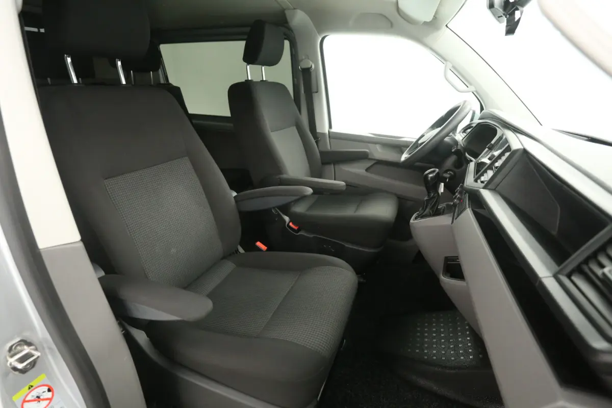 2.0 TDI L2H1 150PK | Dubbele Cabine | Automaat | Airco | Carplay | Trekhaak | Navi