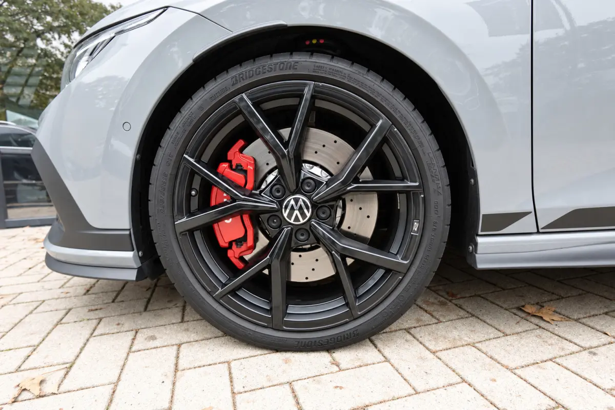 2.0 TSI GTI PANO HARMAN HUD VOL