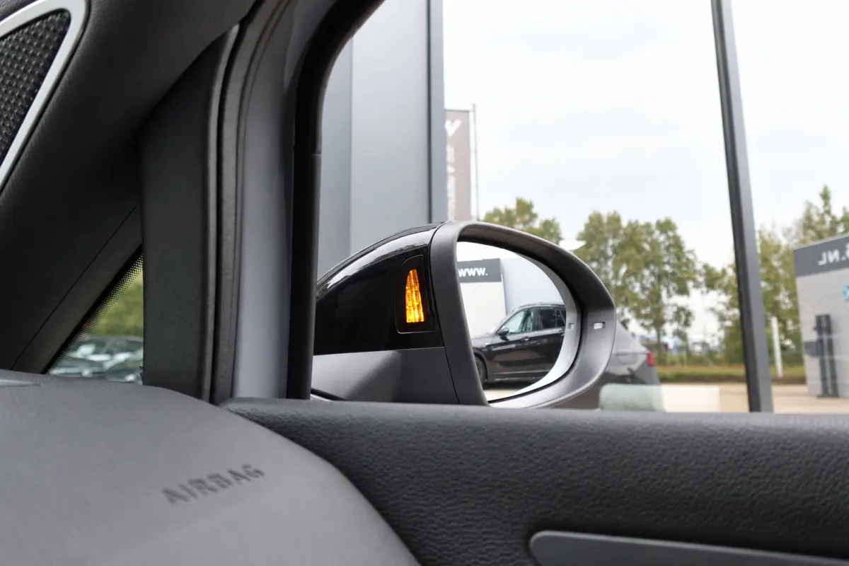 2.0 TSI GTI PANO HARMAN HUD VOL