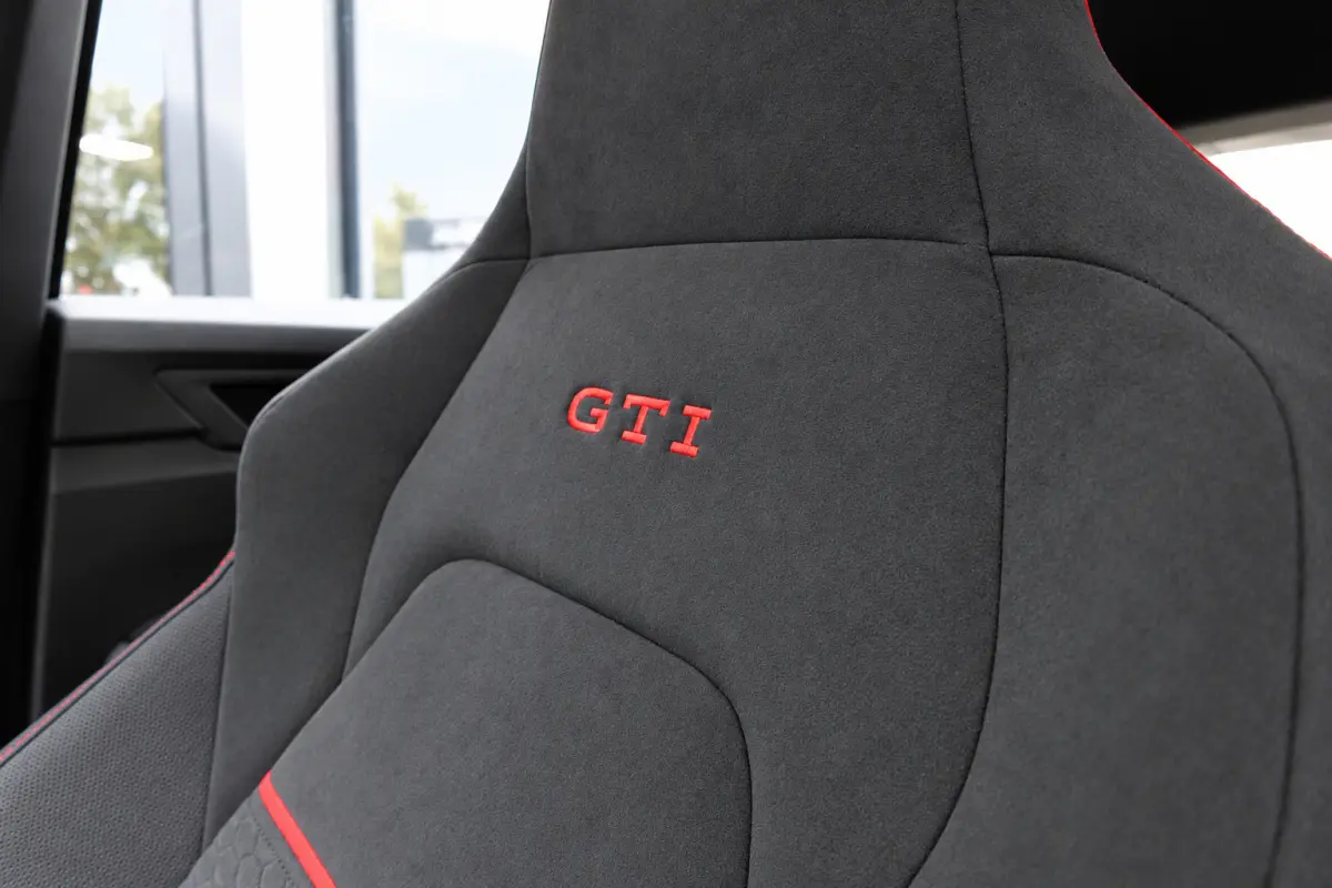 2.0 TSI GTI PANO HARMAN HUD VOL