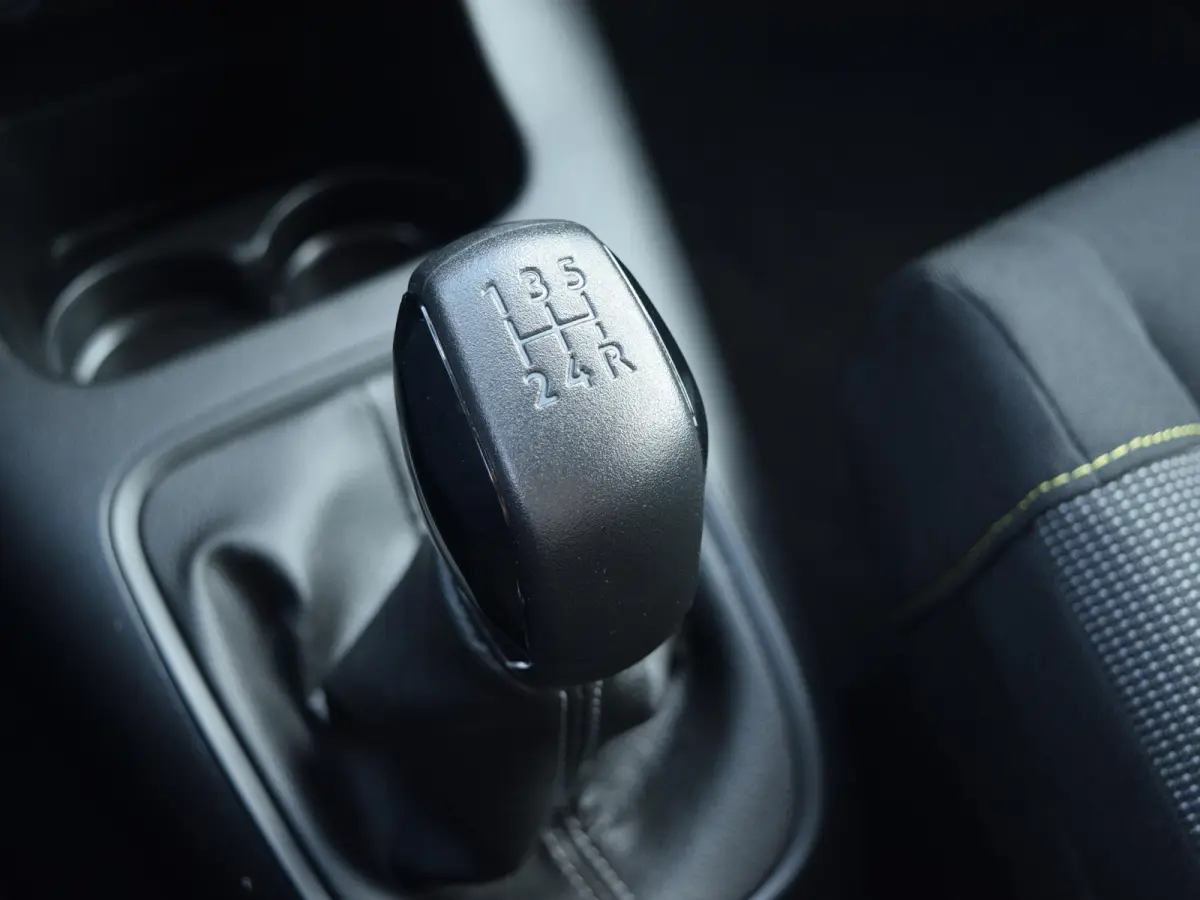 1.2 PureTech Plus l Navigatie l Apple Carplay/Android Autol Parkeerhulp l Cruisecontrol