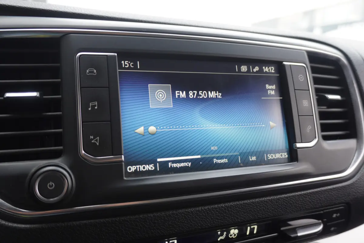 2.0 Black Line 177PK Automaat EURO 6 - A/C Climate - Navi - Cruise - €15.900,- Excl.