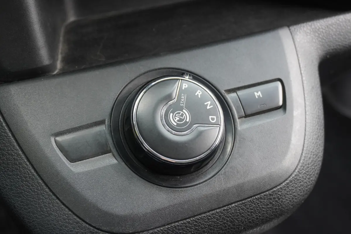 2.0 Black Line 177PK Automaat EURO 6 - A/C Climate - Navi - Cruise - €15.900,- Excl.