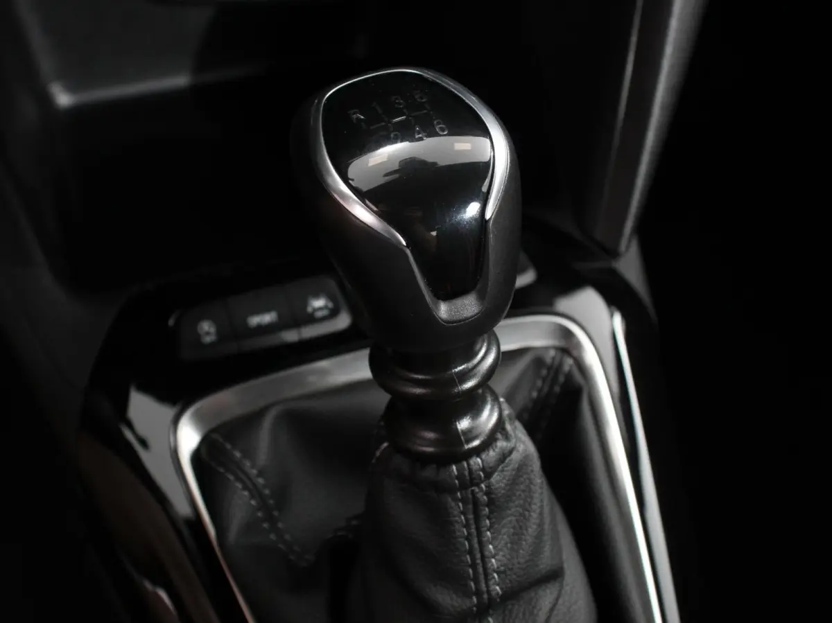 1.2 GS Line Navigatie Apple Carplay/Android Auto Airco Cruise Control Lichtmetalen velgen Sportstoelen