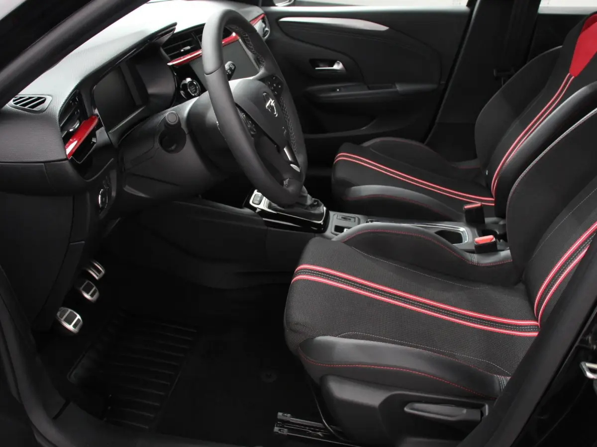 1.2 GS Line Navigatie Apple Carplay/Android Auto Airco Cruise Control Lichtmetalen velgen Sportstoelen