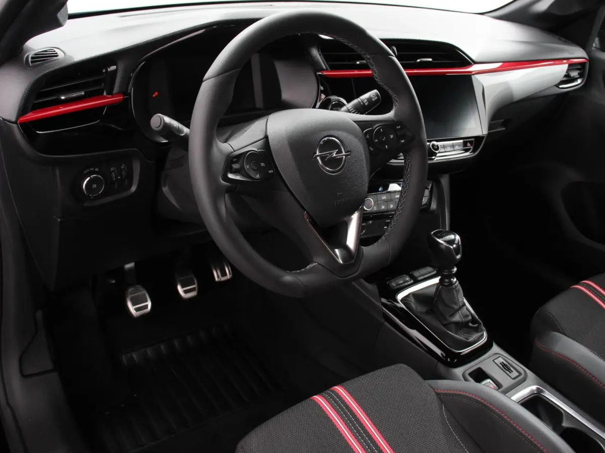 1.2 GS Line Navigatie Apple Carplay/Android Auto Airco Cruise Control Lichtmetalen velgen Sportstoelen