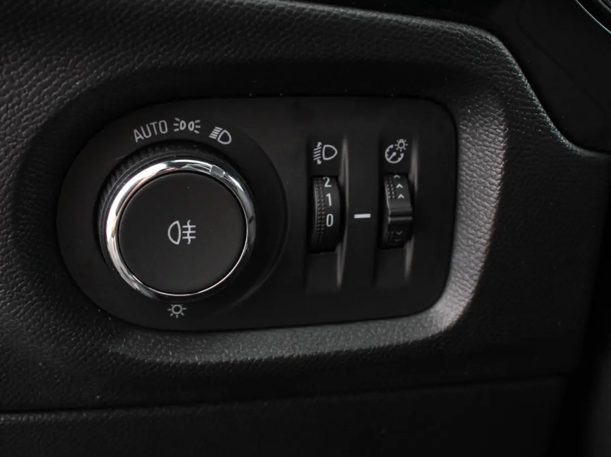 1.2 GS Line Navigatie Apple Carplay/Android Auto Airco Cruise Control Lichtmetalen velgen Sportstoelen
