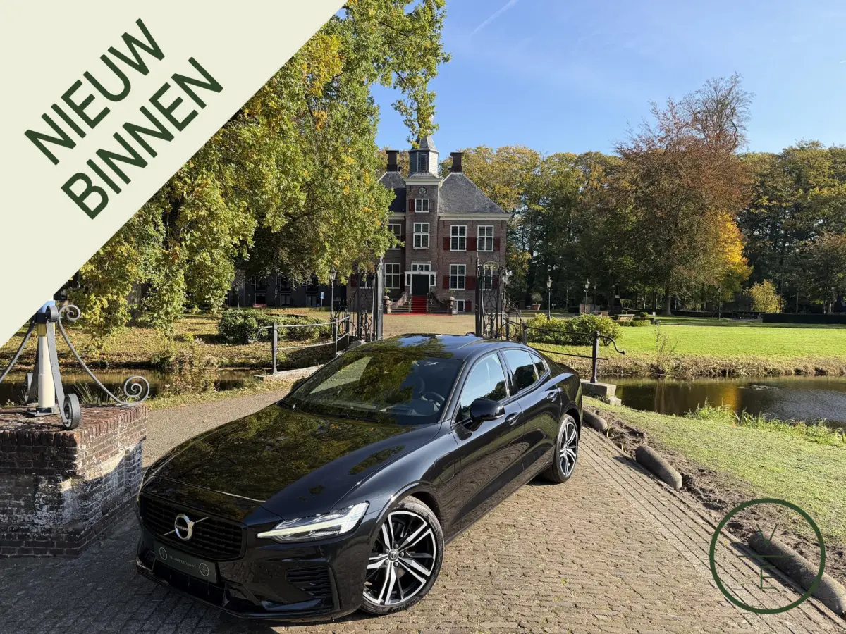 2.0 T8 AWD Twin Engine R-Design | HUD | Pano | Harman & Kardon | Memory | Camera |