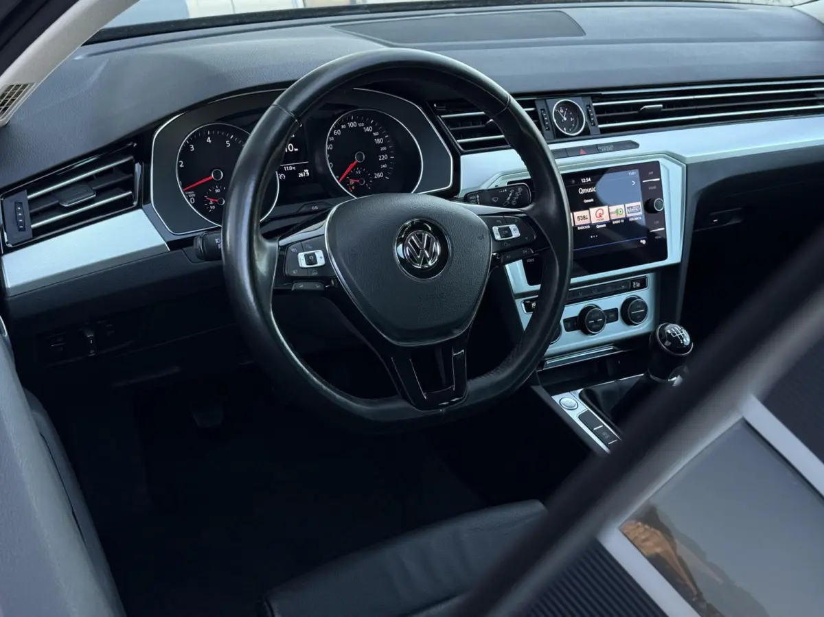 1.4 TSI ACT Highline | Leder | Xenon | CarPlay | Navigatie | Adaptive Cruise | Climate | Stoelverwarming