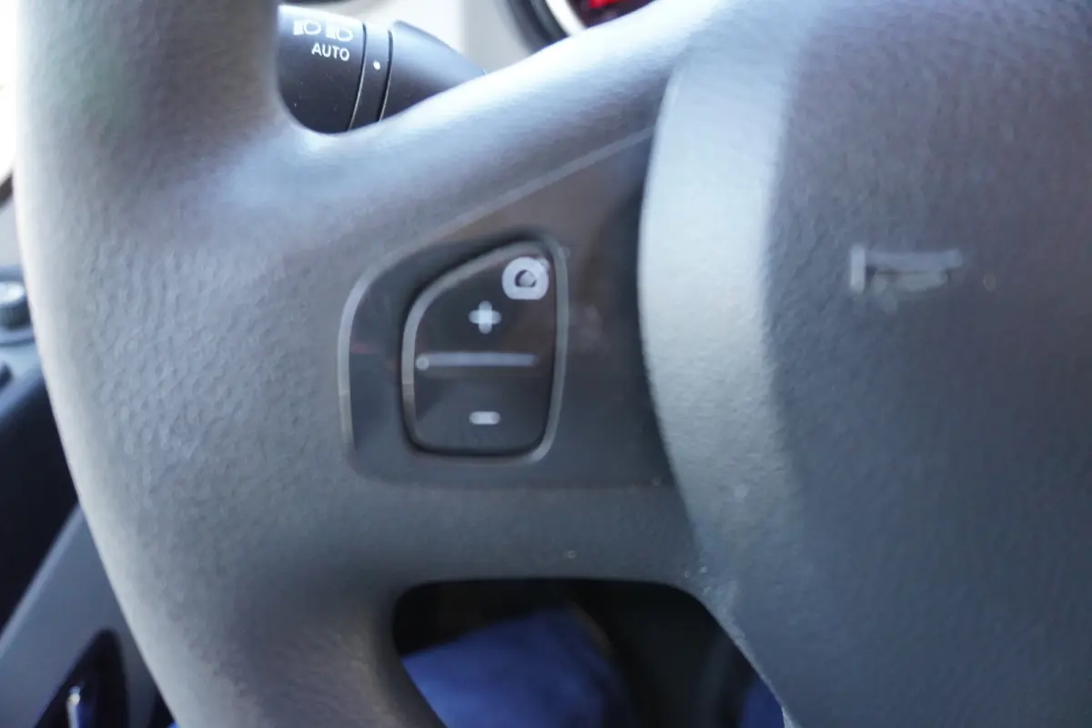 1.6 dCi T29 L2H1 125PK Dubbelcabine Work Edition nr. V174 | Airco | Cruise | Navi