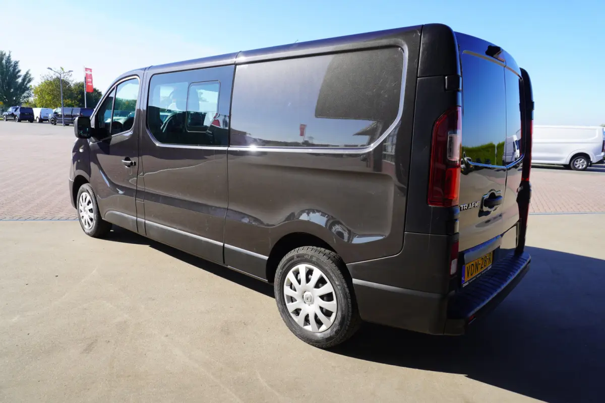 1.6 dCi T29 L2H1 125PK Dubbelcabine Work Edition nr. V174 | Airco | Cruise | Navi