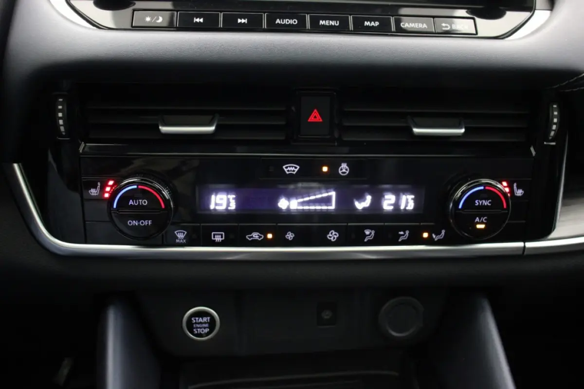 1.3 MHEV Xtronic N-Style - Panoarma, Carplay, Camera, Stoelverw. Afn. Trekhaak