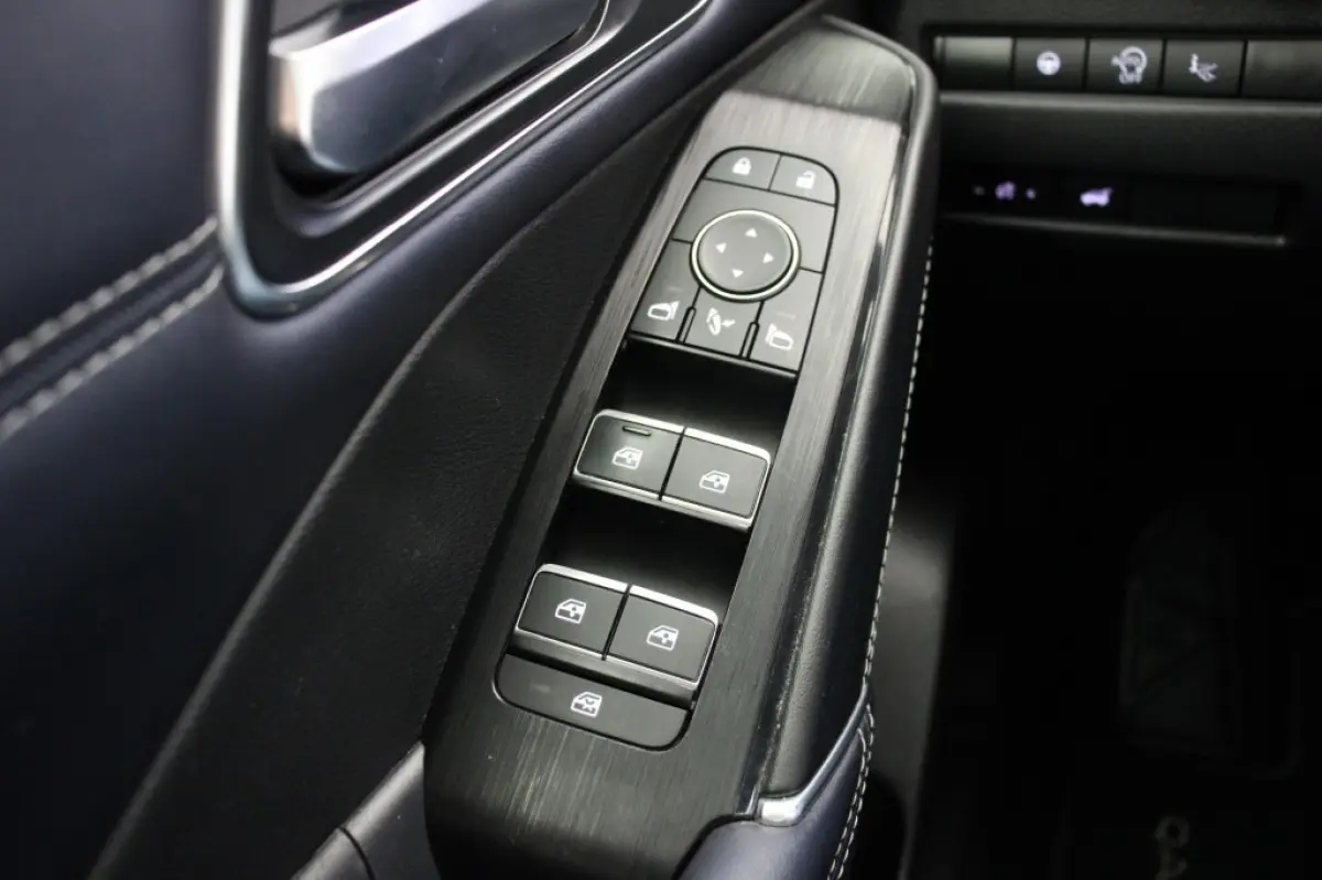 1.3 MHEV Xtronic N-Style - Panoarma, Carplay, Camera, Stoelverw. Afn. Trekhaak
