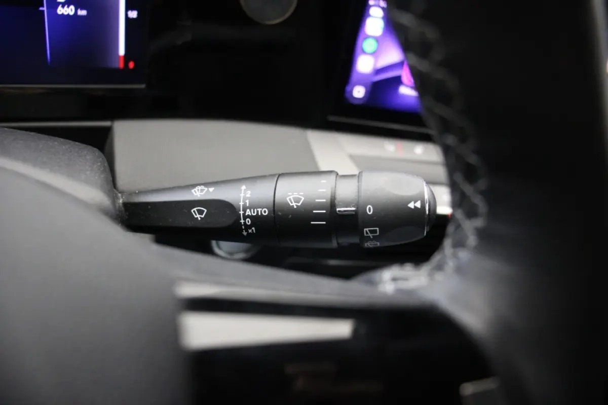1.2 Business Edition - Carplay, Camera, Stoel/Stuur Verwarming