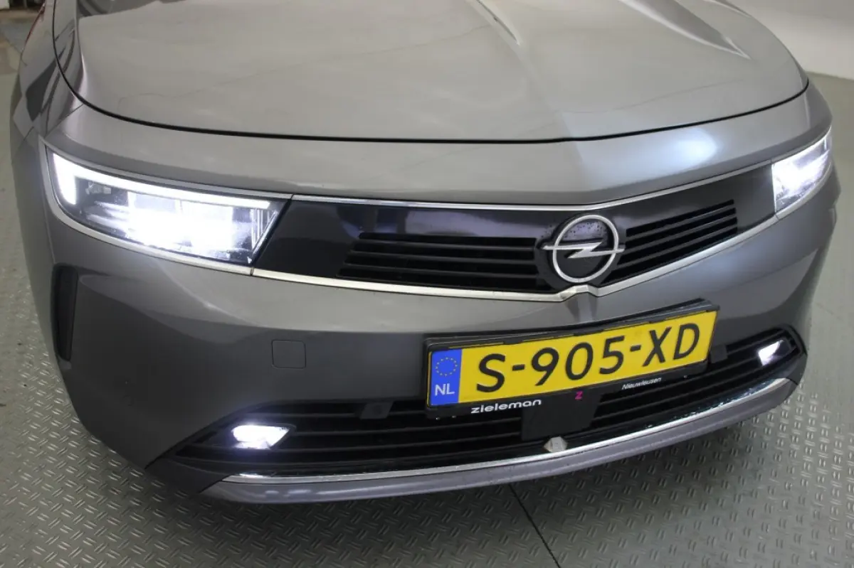 1.2 Business Edition - Carplay, Camera, Stoel/Stuur Verwarming