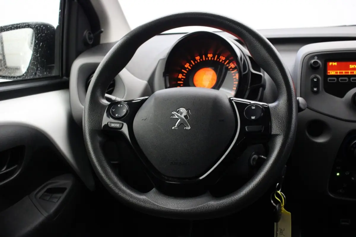 1.0 e-VTi Active 5 Deus - Airco