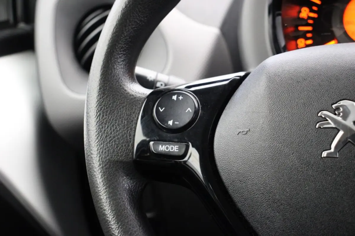 1.0 e-VTi Active 5 Deus - Airco
