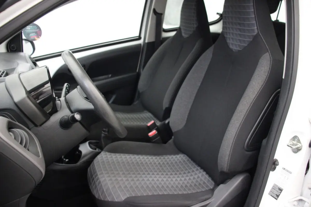 1.0 e-VTi Active 5 Deus - Airco