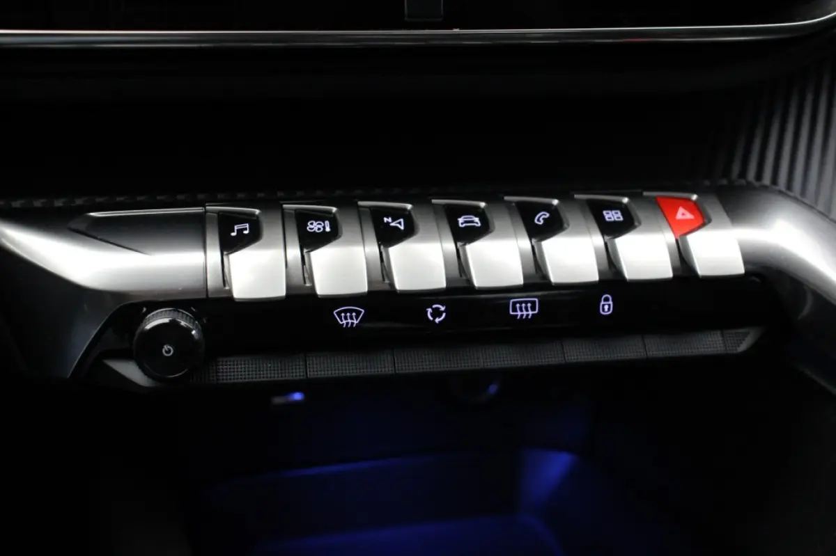 1.2 PureTech Active Pack Business - Digitaal Cockpit, Carplay, Camera