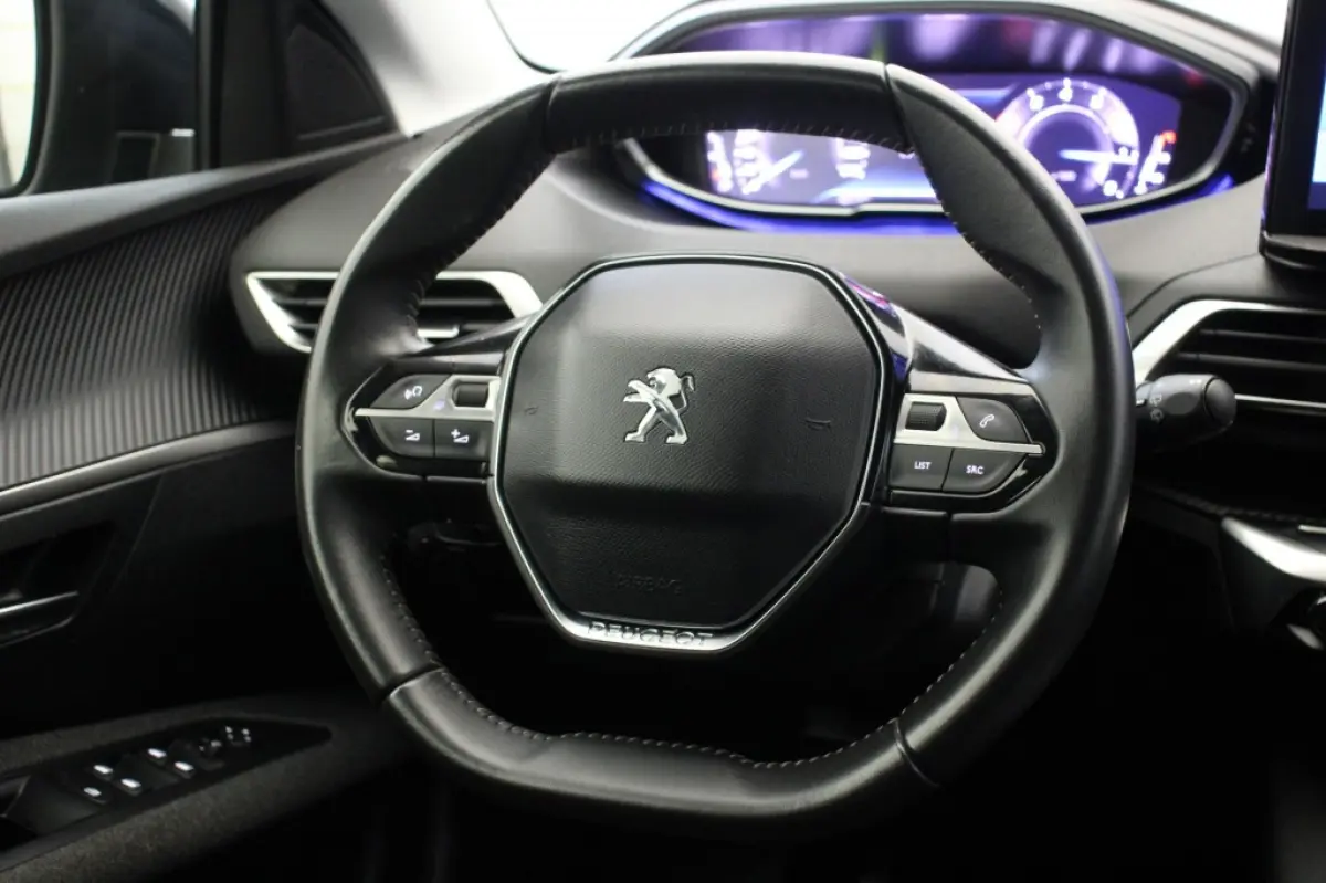 1.2 PureTech Active Pack Business - Digitaal Cockpit, Carplay, Camera