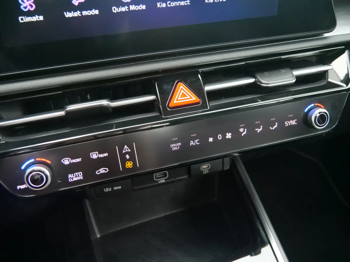 1.6 GDi 141Pk Hybrid DynamicLine Automaat Adaptive Cruise / Camera / Apple Carplay