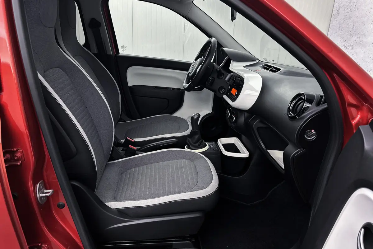1.0 SCe Limited | Airco | Lichtmetalen velgen | Parkeersensoren