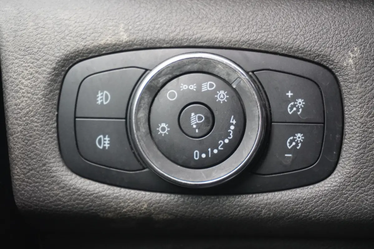 2.0 TDCI EURO 6 - Airco - Cruise - Camera - €14.900,- Excl.