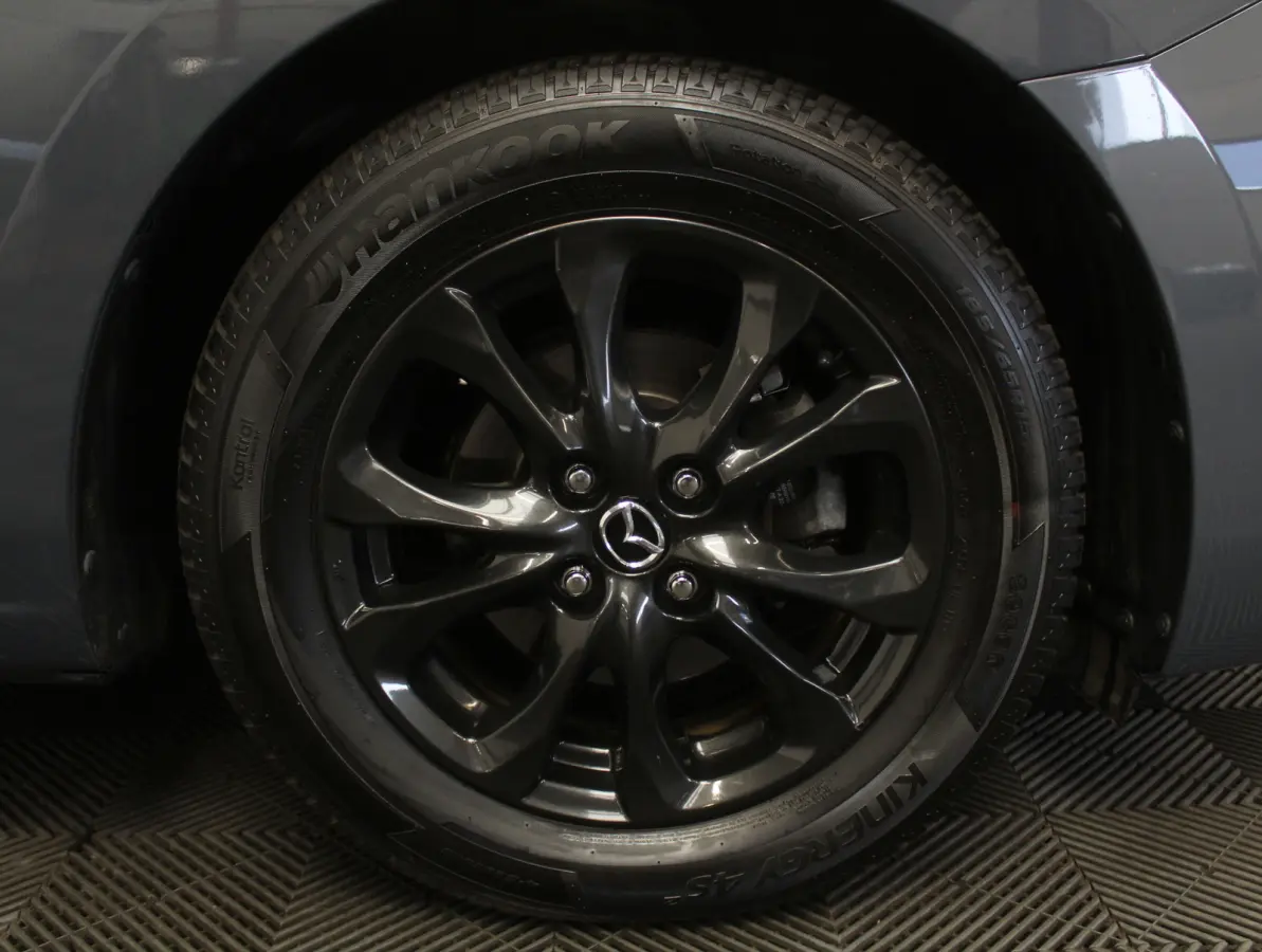 1.5 Skyactiv-G Luxury CLIMATE | CRUISE | NAVI | LMV16 | DAB | CARPLAY | STOELVERW | PDC | LED