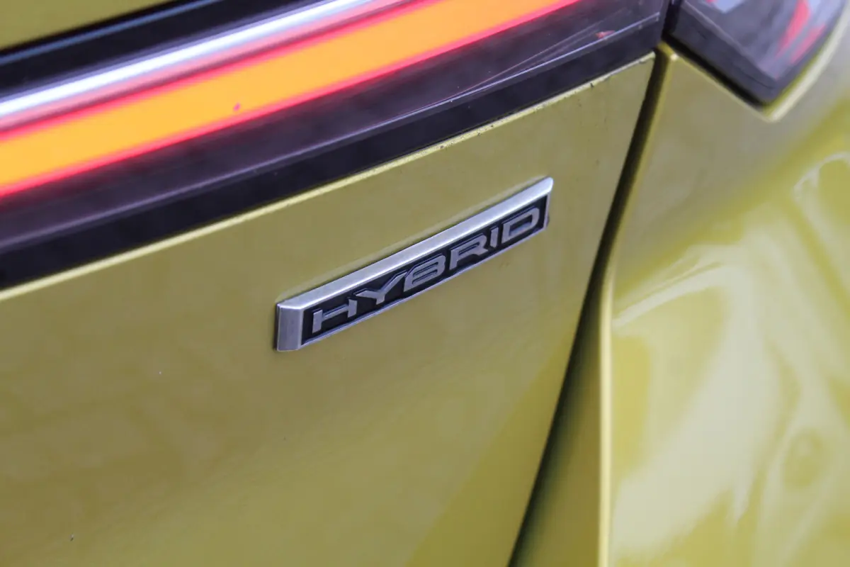 1.6 Hybrid Business Edition