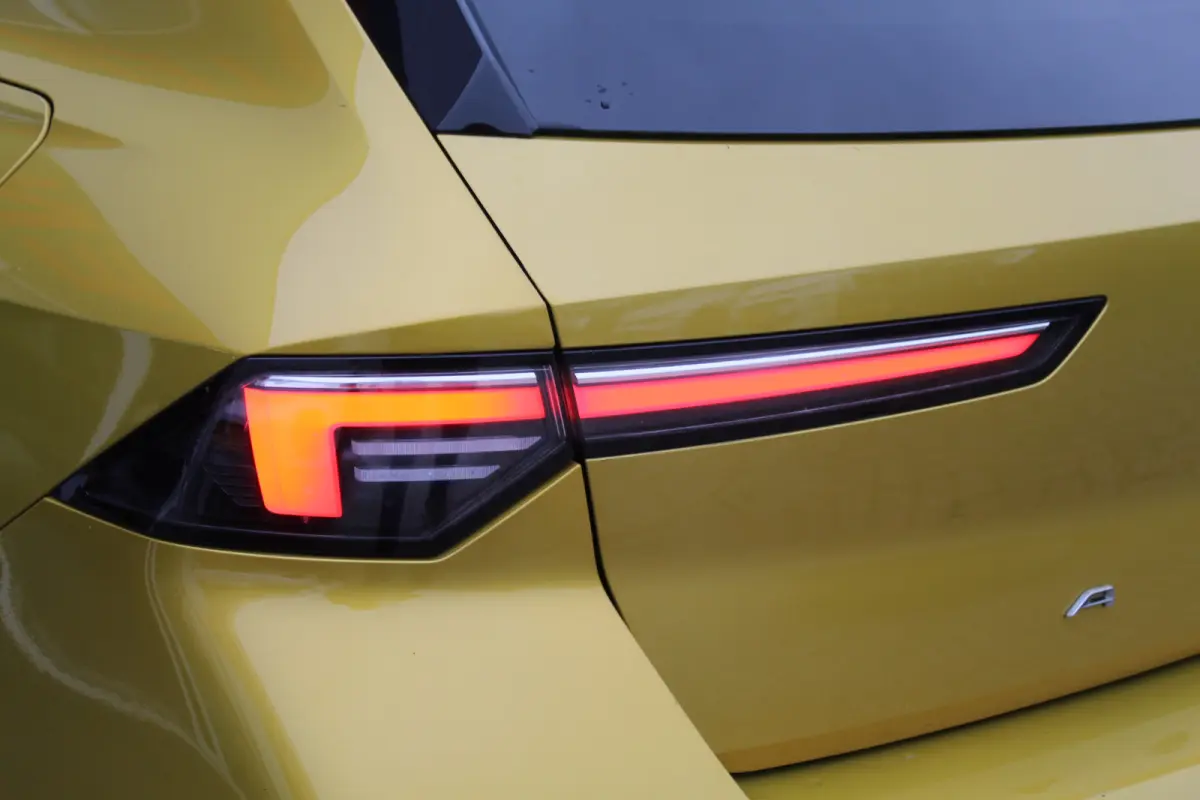 1.6 Hybrid Business Edition