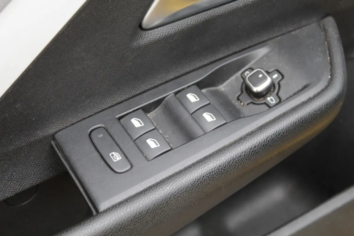 1.6 Hybrid Business Edition