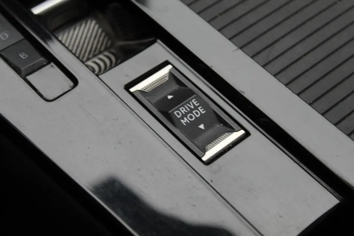1.6 Hybrid Business Edition