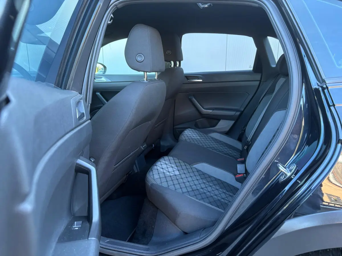 110PK TSI Automaat R-Line Business Carplay-android/Camera/Stoelverwarming