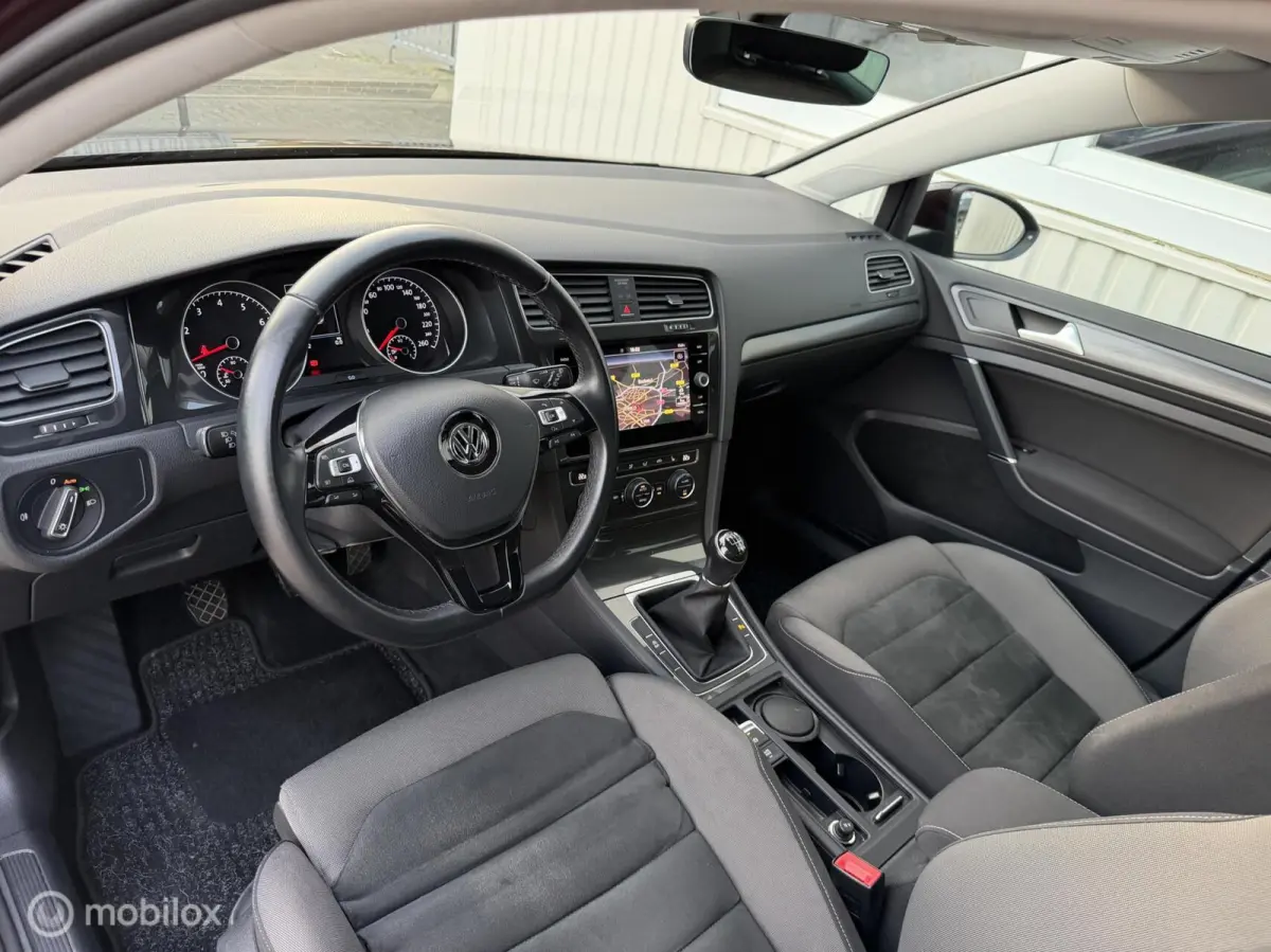 1.4 TSI Highline MATRIX NAVI ACC LED VOL !
