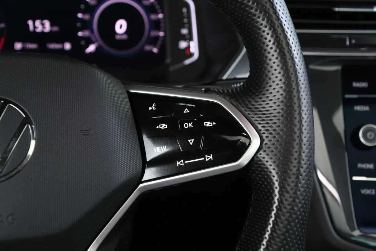 1.4 TSI eHybrid R-Line Business+