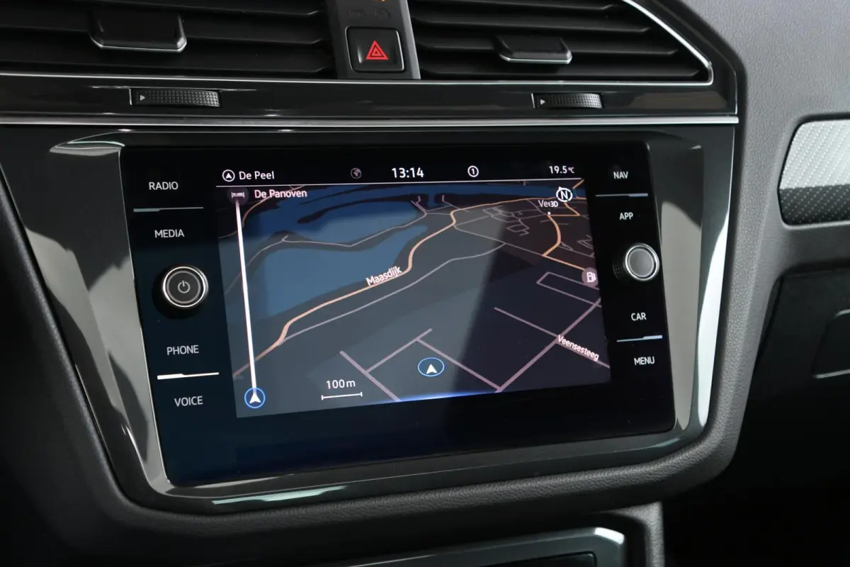1.4 TSI eHybrid R-Line Business+
