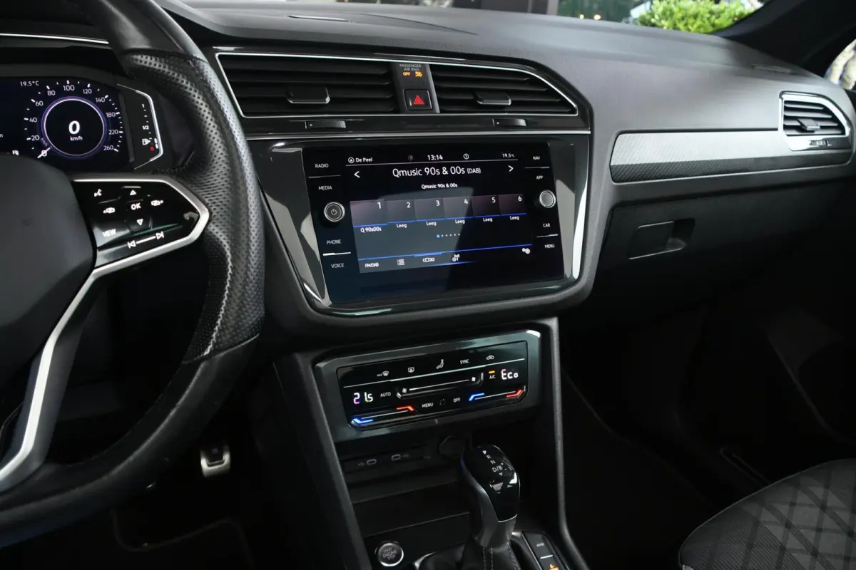 1.4 TSI eHybrid R-Line Business+