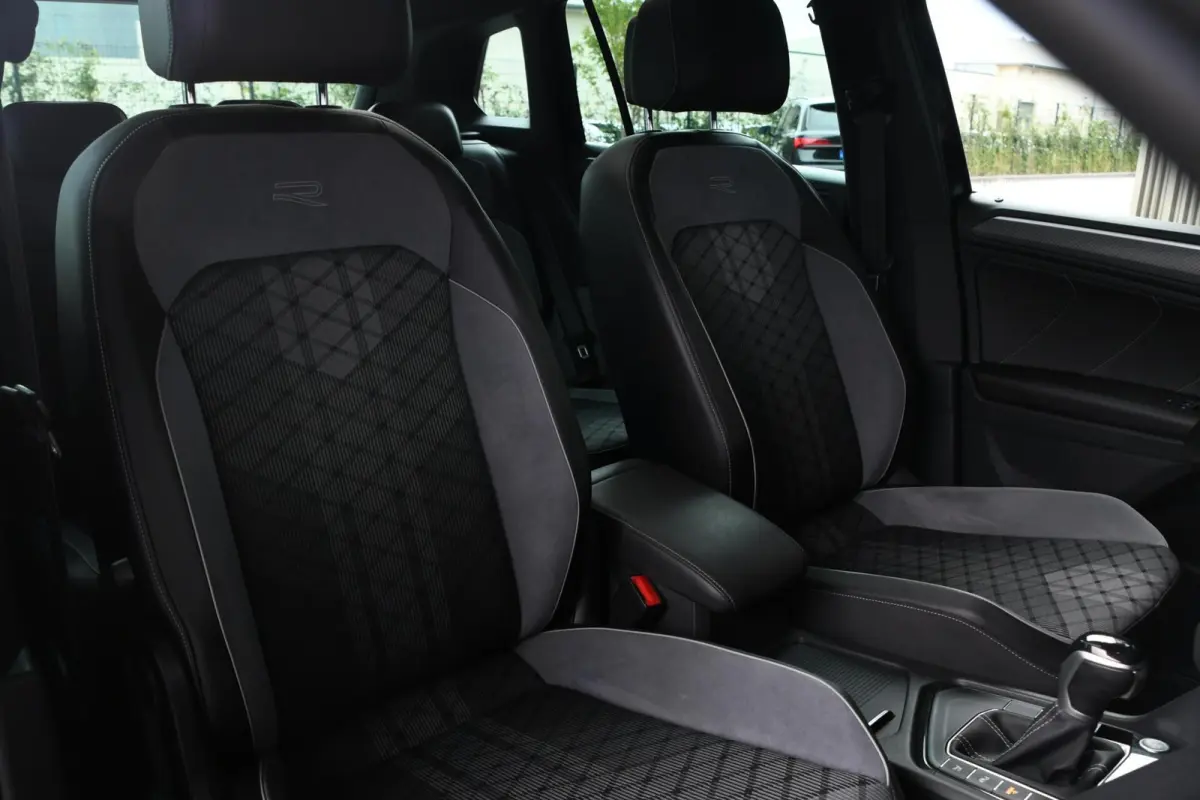 1.4 TSI eHybrid R-Line Business+