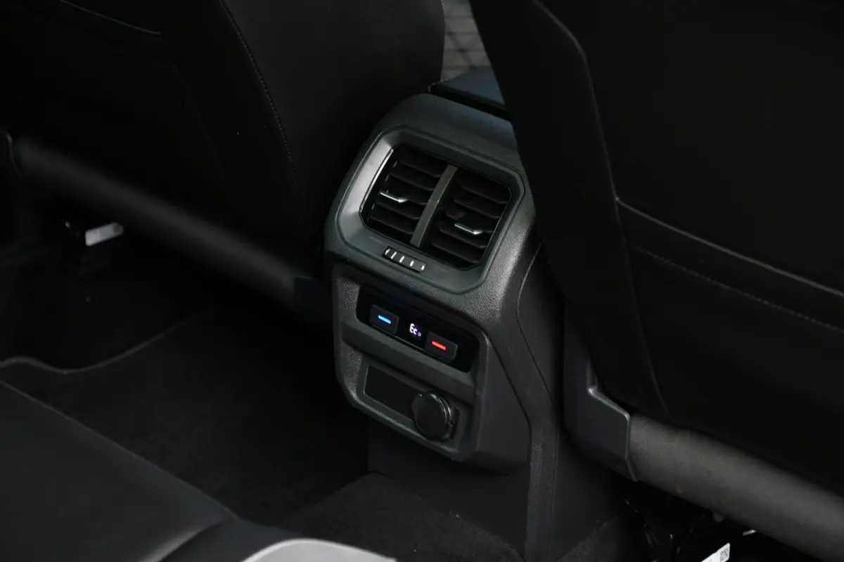 1.4 TSI eHybrid R-Line Business+