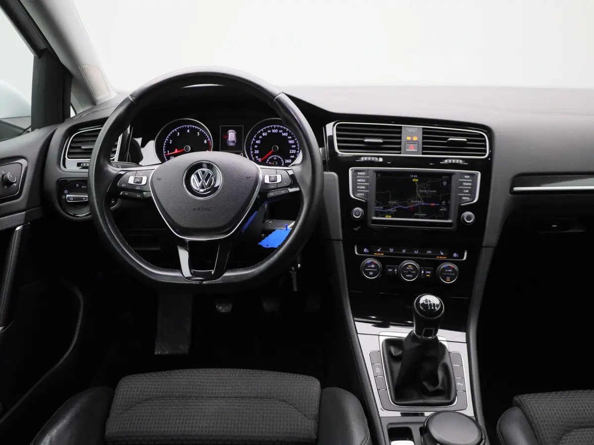 1.4 TSI Business Edition Connected R 125 PK| Origineel Nederlands | 1e Eigenaar | Dealeronderhouden | Trekhaak | R-Line Exterieur | Navigatie | Achteruitrijcamera | Stoelverwarming | Climatr