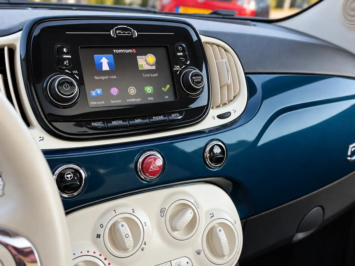 1.2 Lounge | Navigatie | Cruise control | Panoramadak | Parkeersensoren |