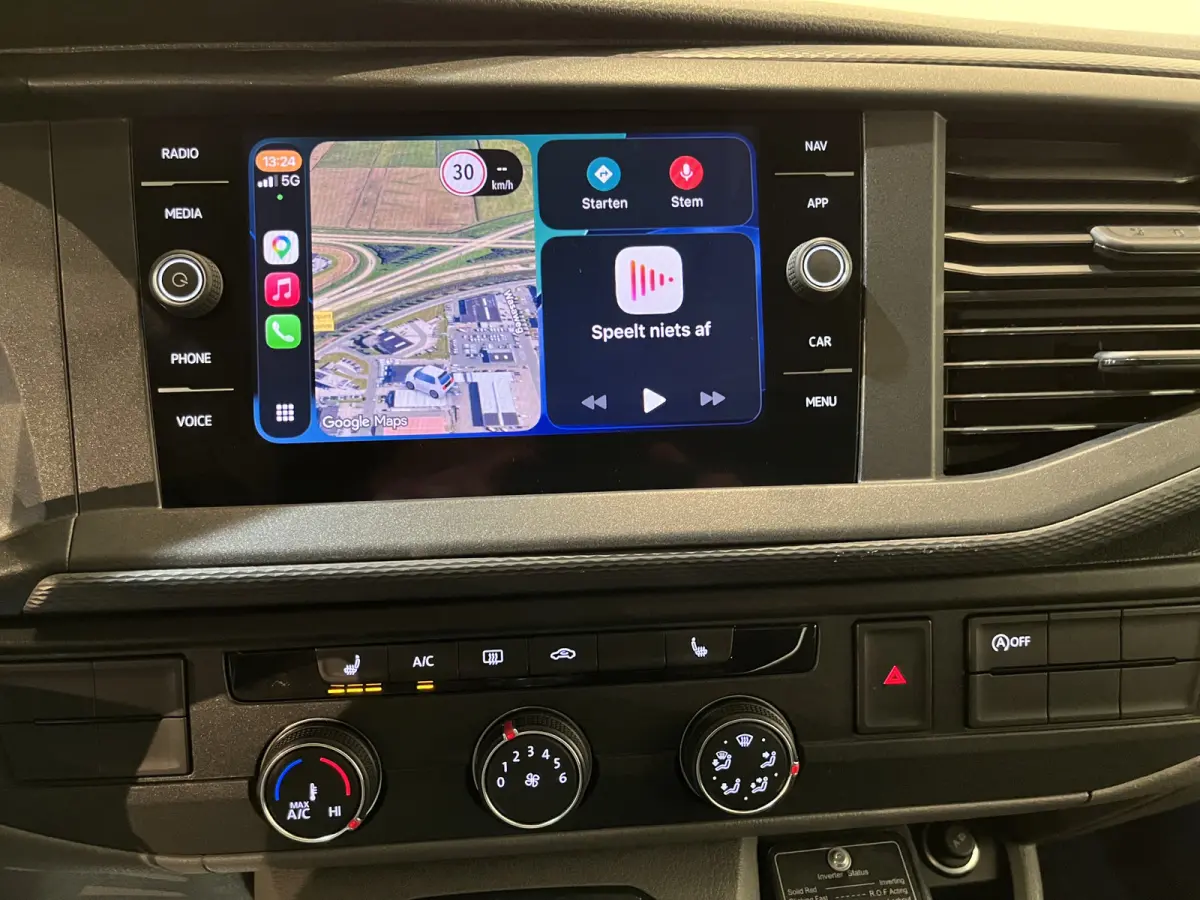 2.0 TDI L2H1 4Motion 4X4 150 PK Servicebus / Sortimo Inrichting / Euro 6 / 220V. / Airco / CarPlay / Camera / Trekhaak / Cruise Control / Navigatie / Klep