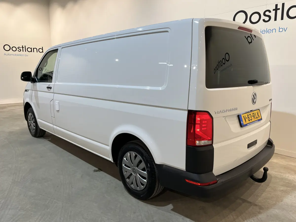 2.0 TDI L2H1 4Motion 4X4 150 PK Servicebus / Sortimo Inrichting / Euro 6 / 220V. / Airco / CarPlay / Camera / Trekhaak / Cruise Control / Navigatie / Klep