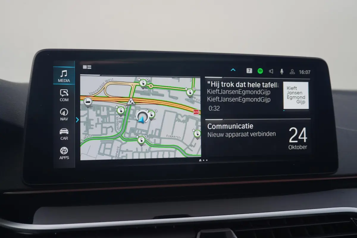 530e M Sport | Trekhaak | Schuif-kanteldak | Harman Kardon | Head-up | Driving Assistant Professional | Comfortstoelen met Elektr. verstelling + Memory | Dodehoek detectie