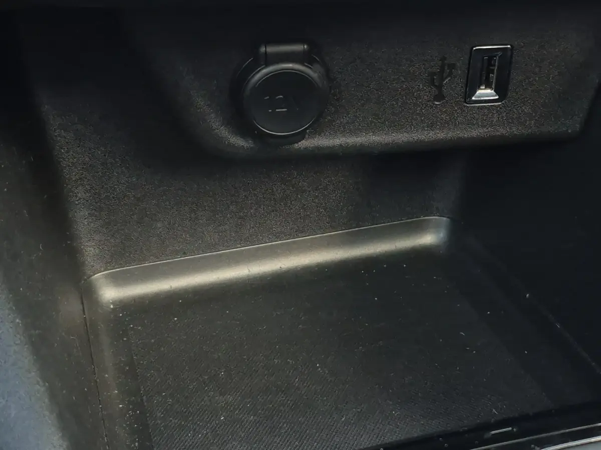 1.2 Elegance Panoramadak | Stoel+Stuurverwarming | Camera | Parkeersensoren | LED | Carplay/android auto |